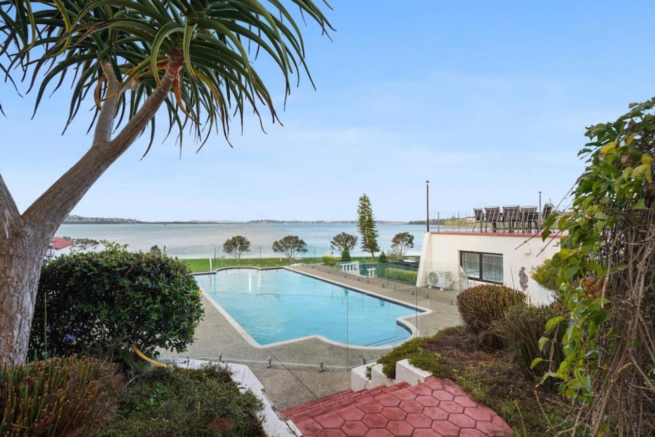 Magnificent Beachfront Mansion - Pool - Fireplace Auckland Ngoại thất bức ảnh