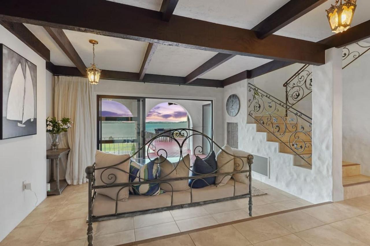 Magnificent Beachfront Mansion - Pool - Fireplace Auckland Ngoại thất bức ảnh