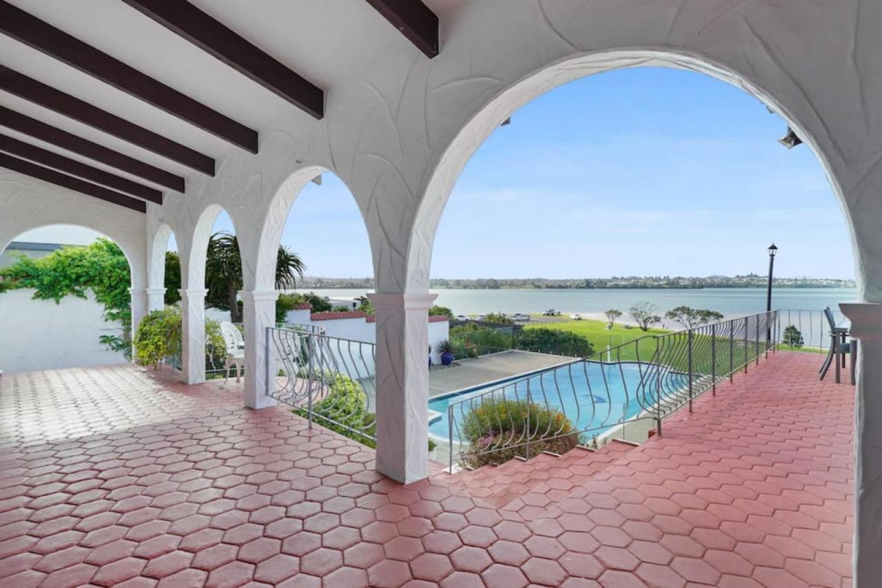 Magnificent Beachfront Mansion - Pool - Fireplace Auckland Ngoại thất bức ảnh